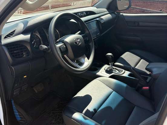 TOYOTA-HILUX-2.8 D-4D TURBO DIESEL CD POWER PACK 4X4 AUTOMÁTICO TOYOTA-HILUX-2025