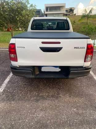 TOYOTA-HILUX-2024