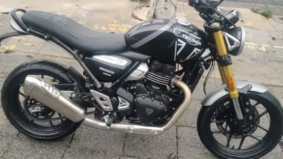 TRIUMPH SPEED 400 