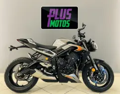 TRIUMPH STREET TRIPLE 765 RS TRIUMPH STREET TRIPLE 765 RS