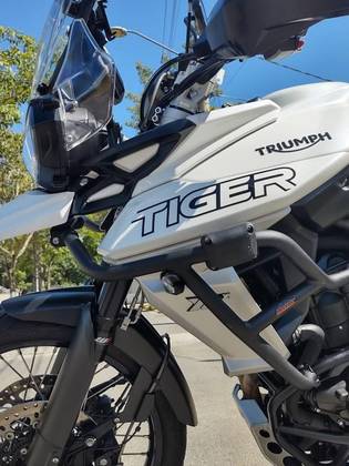 TRIUMPH TIGER 800 XCX 
