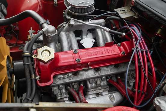 TRIUMPH-TR7-1977