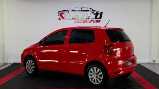 VOLKSWAGEN-FOX-2011