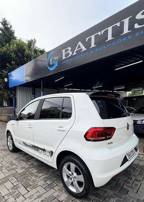 VOLKSWAGEN-FOX-2015