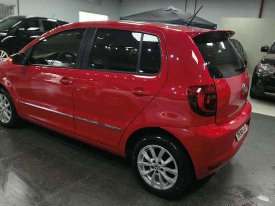 VOLKSWAGEN-FOX-1.6 MI ROCK IN RIO 8V FLEX 4P MANUAL VOLKSWAGEN-FOX-2013