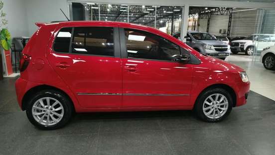 VOLKSWAGEN-FOX-2013