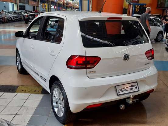 VOLKSWAGEN-FOX-2018
