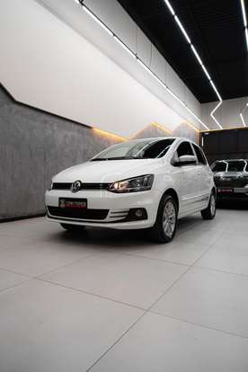 VOLKSWAGEN-FOX-2018