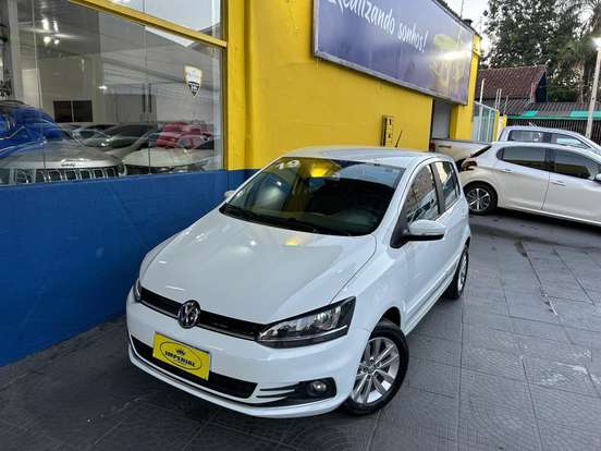 VOLKSWAGEN-FOX-2018