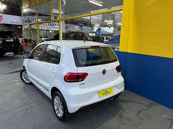 VOLKSWAGEN-FOX-1.6 MSI TOTAL FLEX CONNECT 4P MANUAL VOLKSWAGEN-FOX-2018