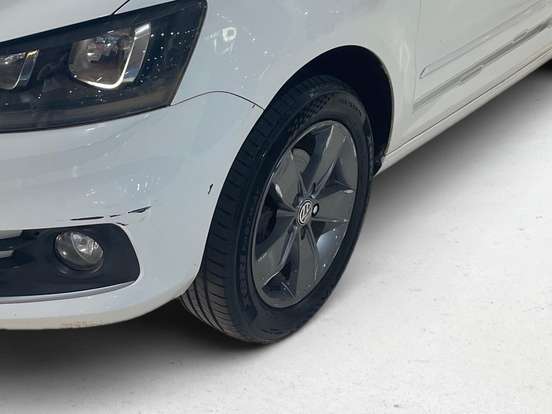 VOLKSWAGEN-FOX-1.6 MSI TOTAL FLEX CONNECT 4P MANUAL VOLKSWAGEN-FOX-2018