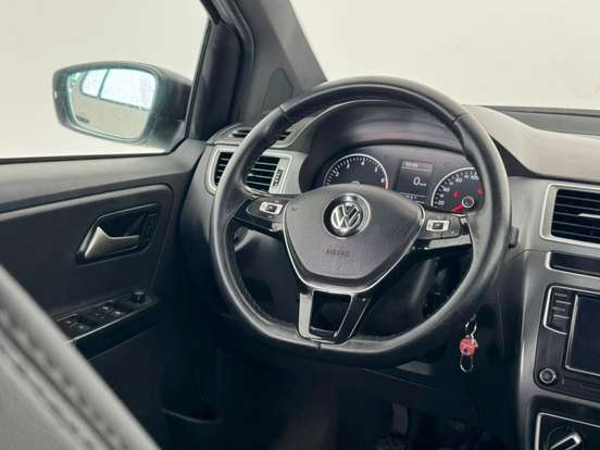 VOLKSWAGEN-FOX-1.6 MSI TOTAL FLEX XTREME 4P MANUAL VOLKSWAGEN-FOX-2018