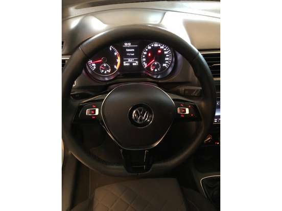 VOLKSWAGEN-FOX-2019