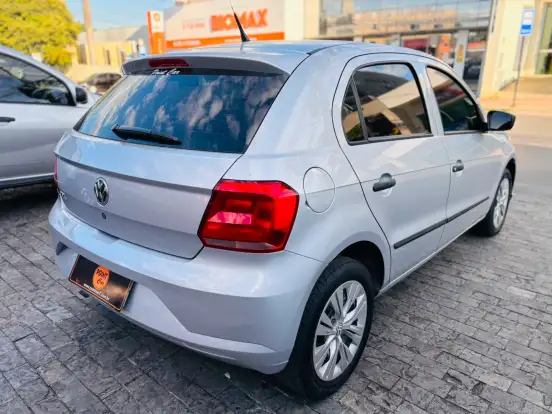 VOLKSWAGEN-GOL-2022