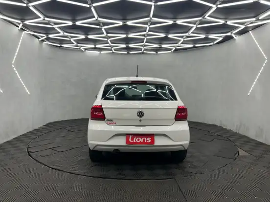 VOLKSWAGEN-GOL-2023