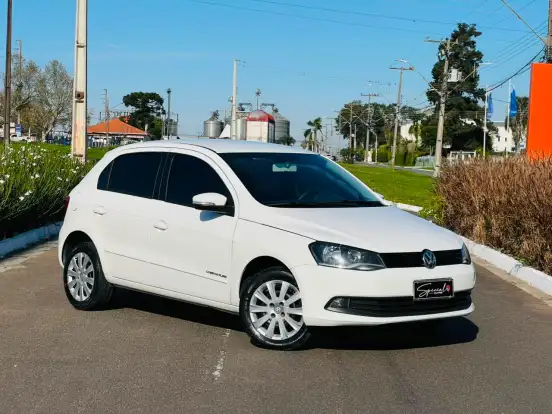 VOLKSWAGEN-GOL-2014