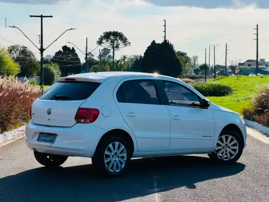 VOLKSWAGEN-GOL-2014