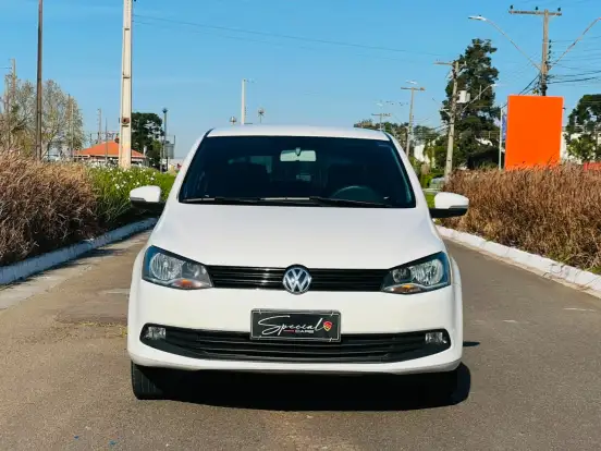 VOLKSWAGEN-GOL-2014