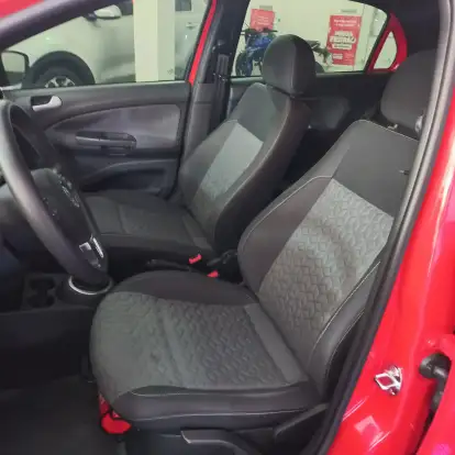 VOLKSWAGEN-GOL-2014