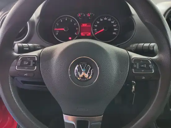 VOLKSWAGEN-GOL-1.0 MI TRACK 8V FLEX 4P MANUAL VOLKSWAGEN-GOL-2014