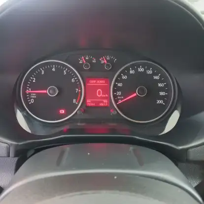 VOLKSWAGEN-GOL-2014