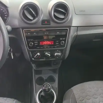 VOLKSWAGEN-GOL-2014