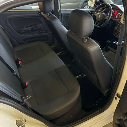 VOLKSWAGEN-GOL-2022
