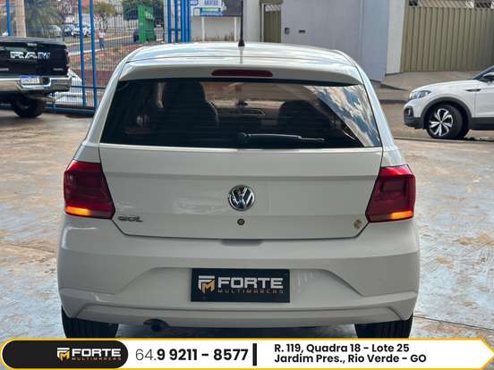 VOLKSWAGEN-GOL-2020