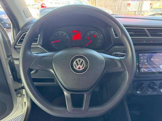 VOLKSWAGEN-GOL-2016