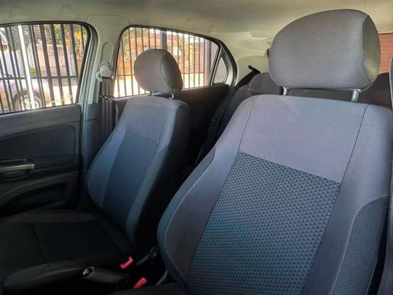 VOLKSWAGEN-GOL-1.6 MSI TOTALFLEX HIGHLINE 4P MANUAL VOLKSWAGEN-GOL-2016