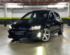VOLKSWAGEN GOLF 2.0 TSI GTI 16V TURBO GASOLINA 4P AUTOMÁTICO VOLKSWAGEN GOLF 2.0 TSI GTI 16V TURBO GASOLINA 4P AUTOMÁTICO