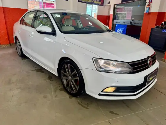 VOLKSWAGEN JETTA 1.4 16V TSI COMFORTLINE GASOLINA 4P TIPTRONIC