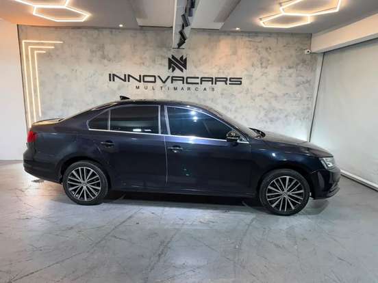 VOLKSWAGEN-JETTA-2015