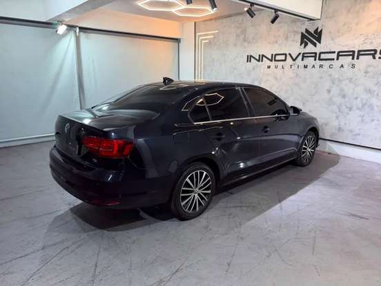 VOLKSWAGEN-JETTA-2015