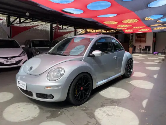 VOLKSWAGEN NEW BEETLE 2.0 MI 8V GASOLINA 2P TIPTRONIC