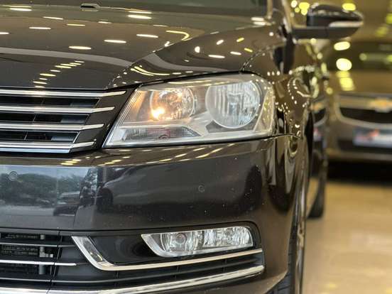 VOLKSWAGEN-PASSAT VARIANT-2014