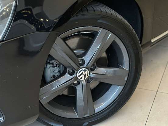 VOLKSWAGEN-PASSAT VARIANT-2014