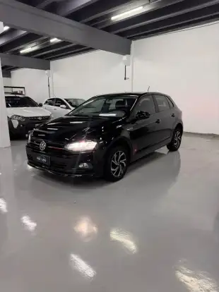VOLKSWAGEN-POLO-2018