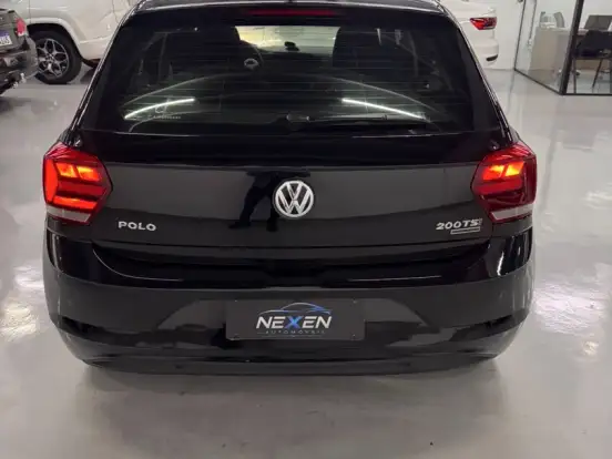 VOLKSWAGEN-POLO-1.0 200 TSI COMFORTLINE AUTOMÁTICO VOLKSWAGEN-POLO-2018