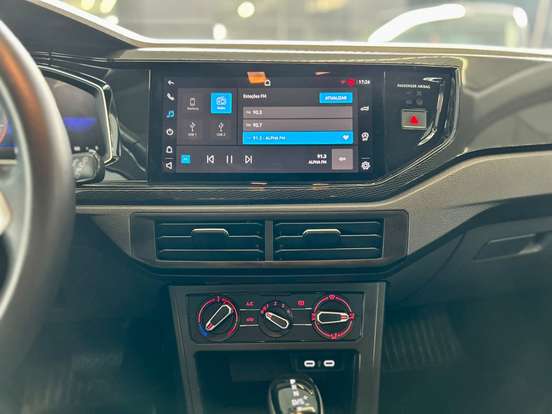 VOLKSWAGEN-POLO-2024