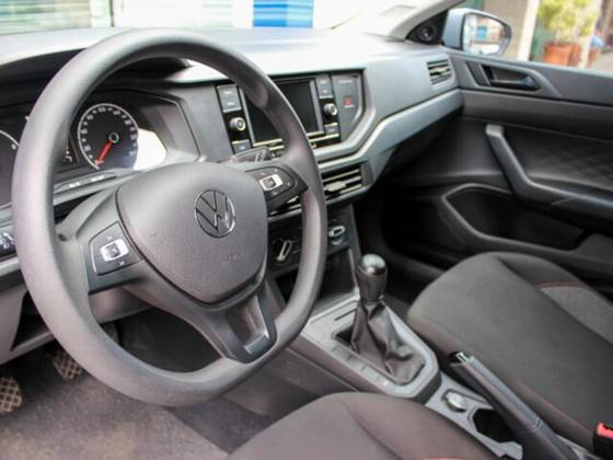 VOLKSWAGEN POLO 1.0 MPI MANUAL