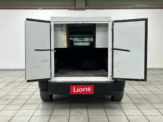 VOLKSWAGEN-SAVEIRO-2023
