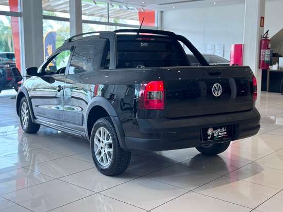 VOLKSWAGEN-SAVEIRO-2015