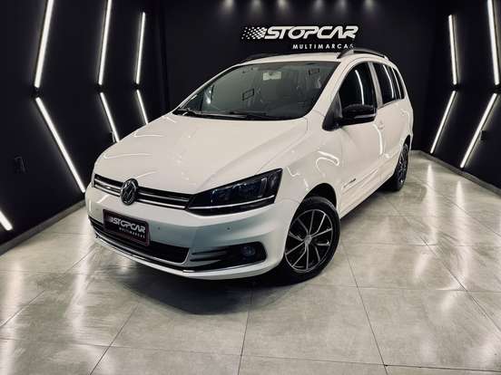 VOLKSWAGEN-SPACEFOX-2015