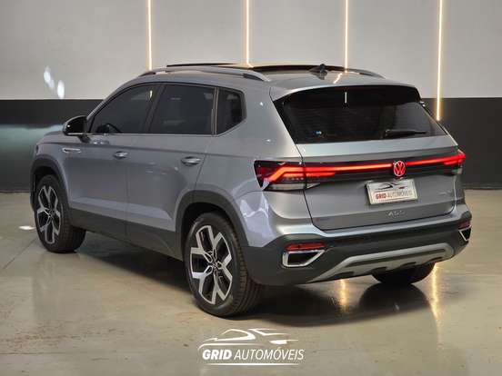 VOLKSWAGEN-TAOS-2025