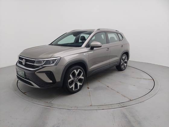 VOLKSWAGEN TAOS 1.4 250 TSI TOTAL FLEX HIGHLINE AUTOMÁTICO