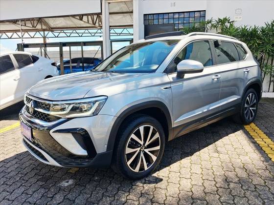 VOLKSWAGEN TAOS 1.4 250 TSI TOTAL FLEX HIGHLINE AUTOMÁTICO