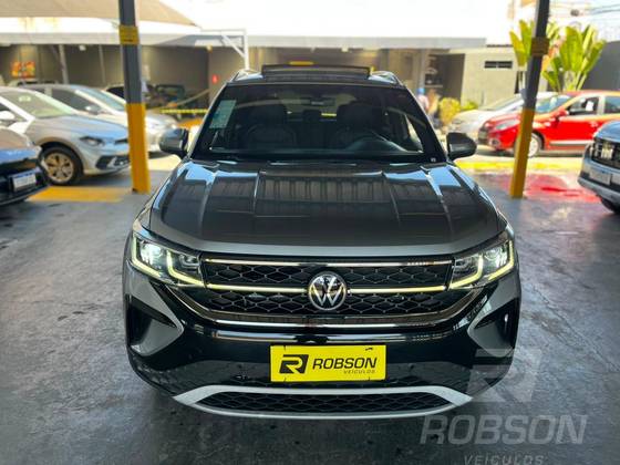 VOLKSWAGEN TAOS 1.4 250 TSI TOTAL FLEX HIGHLINE AUTOMÁTICO