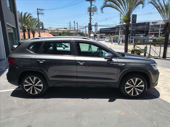 VOLKSWAGEN-TAOS-1.4 250 TSI TOTAL FLEX HIGHLINE AUTOMÁTICO VOLKSWAGEN-TAOS-2022