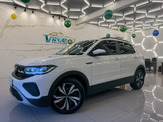 VOLKSWAGEN T-CROSS 1.0 200 TSI TOTAL FLEX AUTOMÁTICO